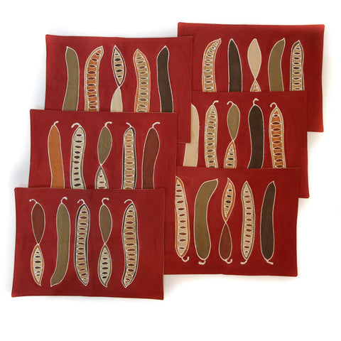 Table mats in organic designs