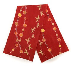 Table runner in contemporary designs